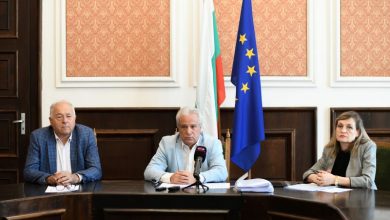 Местният парламент ще гласува промяна в една от общинските наредби и именуването на две улици